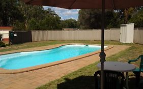 Wagon Wheel Motel & Units